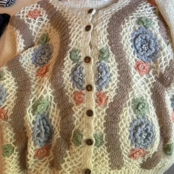 Handmade Vintage Floral Knit Cardigan – Size 13 – One-of-a-Kind! - Picture 3 of 9